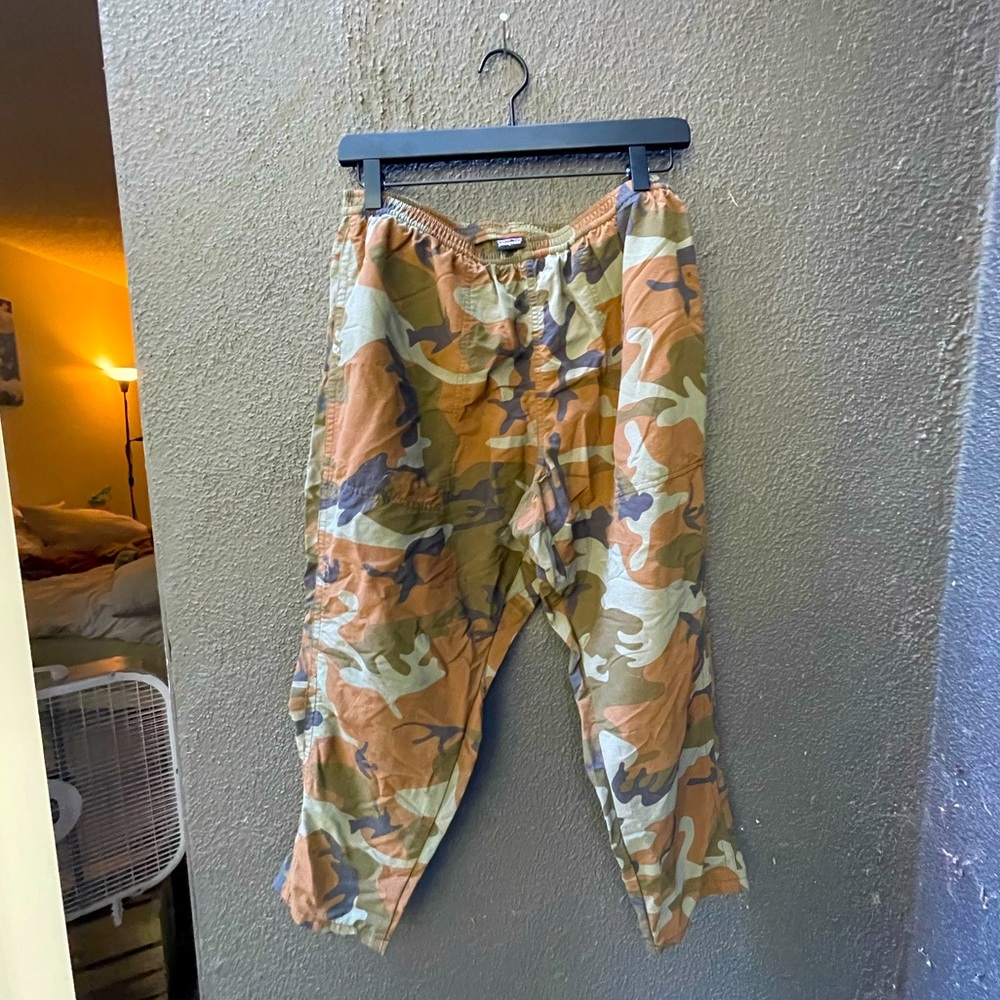 Cropped Camo Cargo Pants